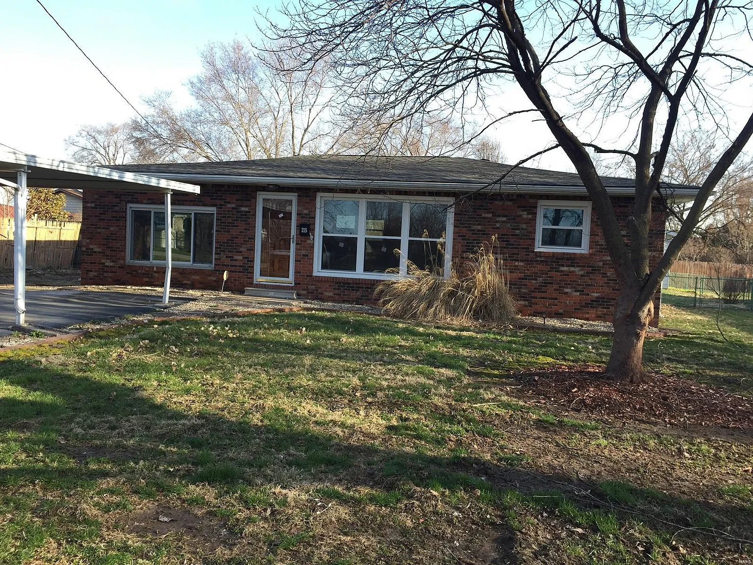 215 W 6th St photo 1