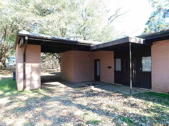 3rd image of 211 Park Ln