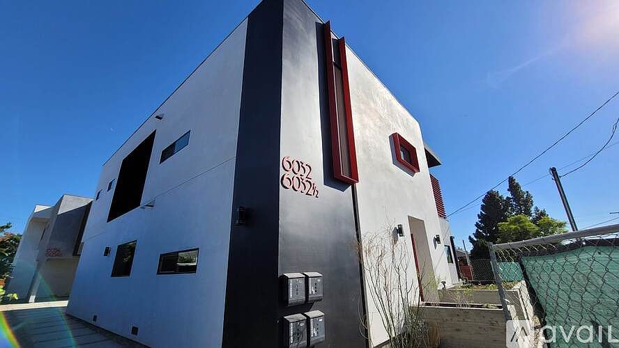 1st image of 6032 Craner Ave #6032