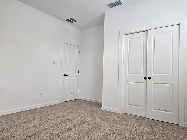 8438 Tranquil Bay Ct — Photo 3