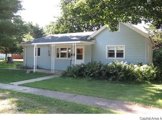 519 W Van Buren St, Auburn, IL 62615