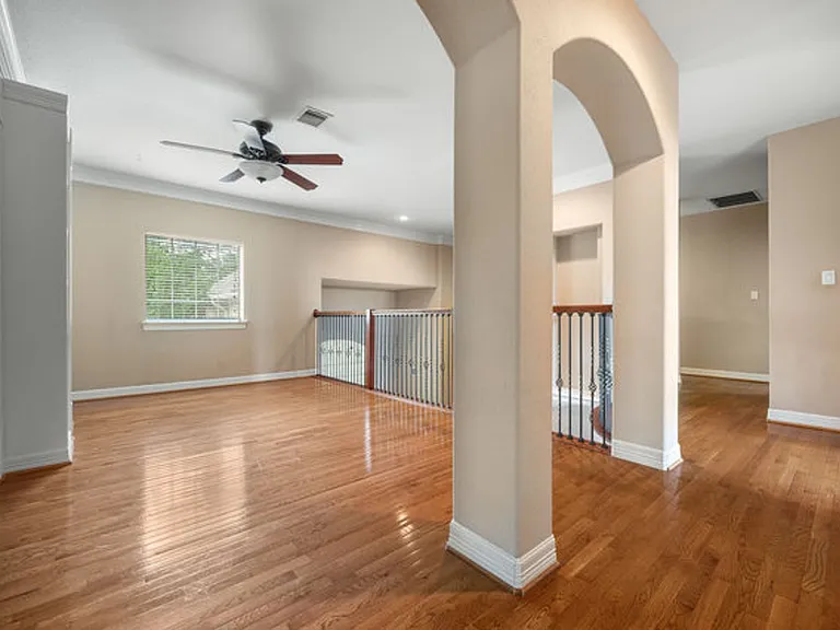 410 Cadence Hl — Photo 17