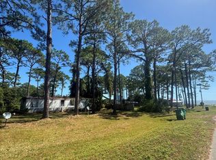 14 6th St, Eastpoint, FL 32328