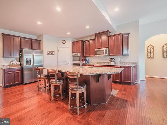 5th image of 14204 Belle Ave
