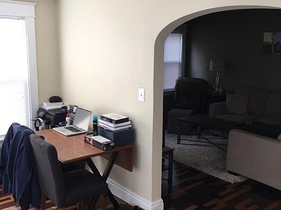 4th image of 182 Colvin Ave APT 1