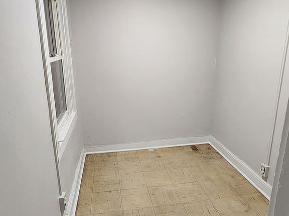 4th image of 6 Liberty St APT 3
