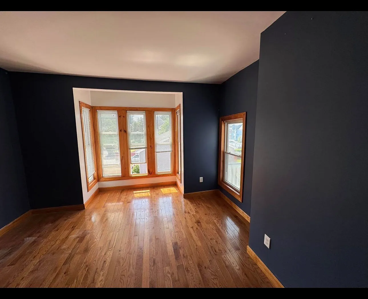 11 Greenwood Rd — Photo 2