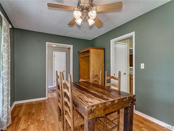5th image of 12204 Lakeview Manor Dr