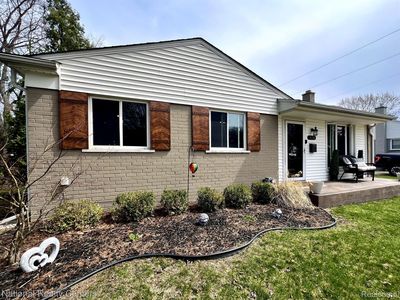936 Allen Dr, Northville, MI, 48167