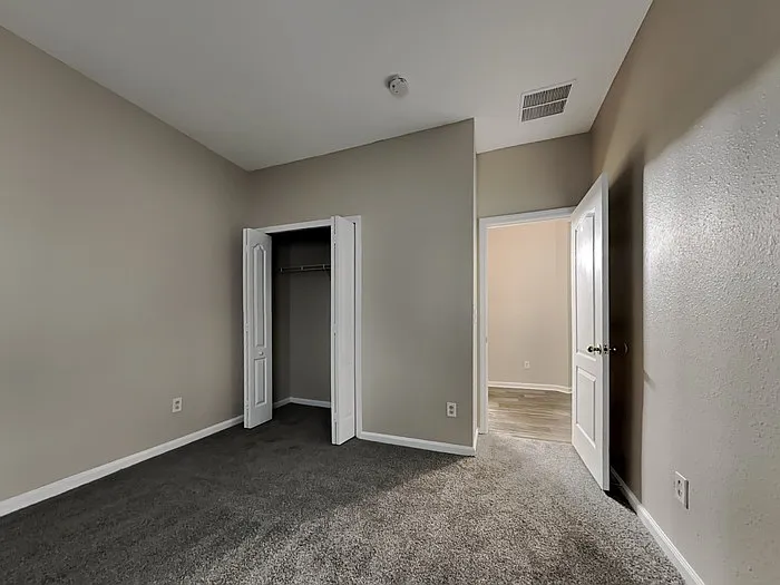 916 Bonaparte Landing Ct — Photo 9