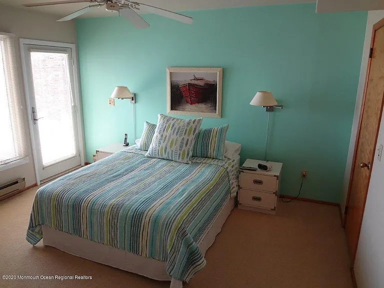 1904 Oceanfront #1 — Photo 15
