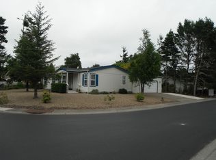 472 Sherwood Loop, Florence, OR 97439