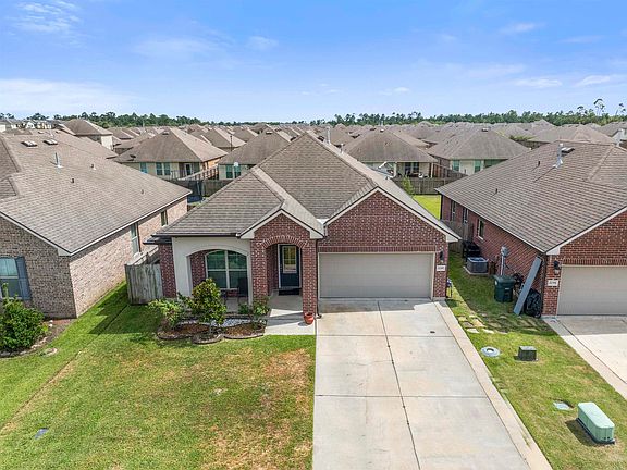 2nd image of 2240 N Lake Michele Cir