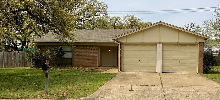 1st image of 4220 Vidalia Dr