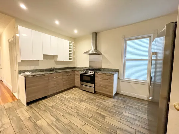 17 Sachem St #2L, Roxbury Crossing, MA 02120