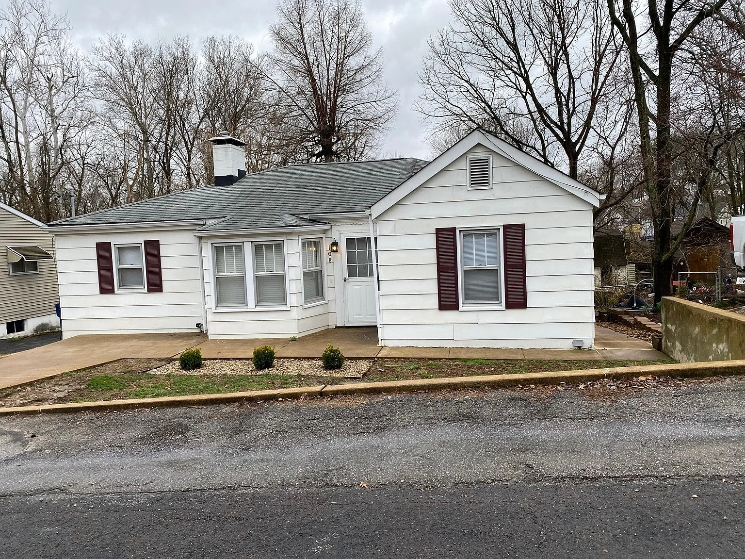 3 bed, 1220 sqft, $1,625 — Photo 2