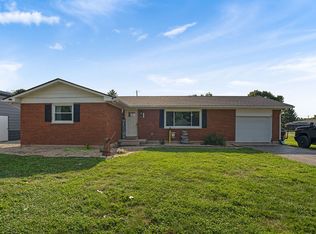 319 Wolf Rd, West Alexandria, OH 45381