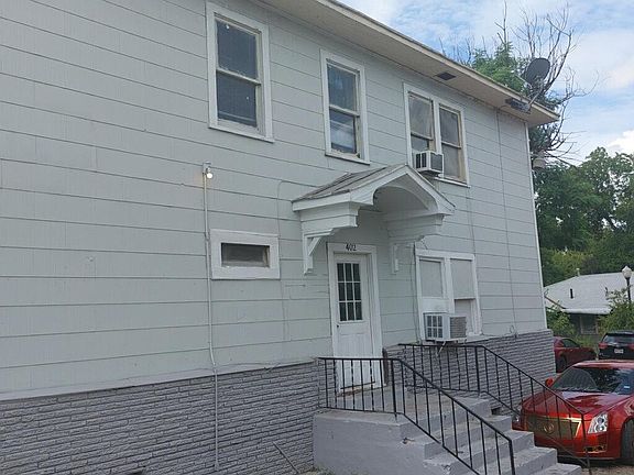 3rd image of 402 W Mulberry Ave APT 2