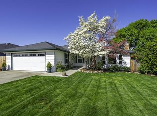 1855 Willow Glen Way, Medford, OR 97504