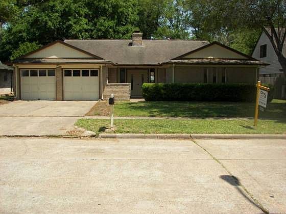 1st image of 15639 Fern Basin Dr
