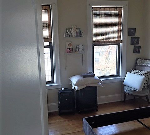 4th image of 3121 34th St #3F