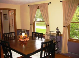 85 Caesar Chelor Dr, Wrentham, MA 02093