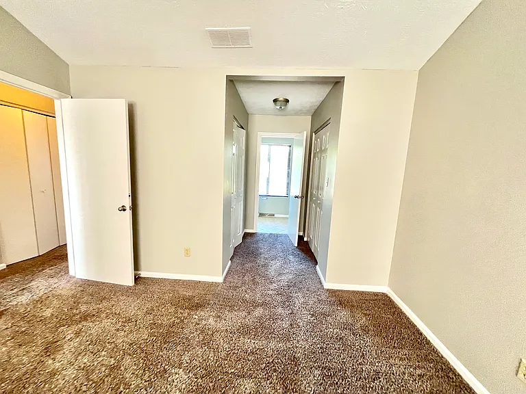 3660 Walden Dr — Photo 15