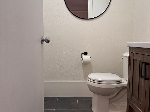 2nd bathroom ~ shower/tub combo recently remodeled