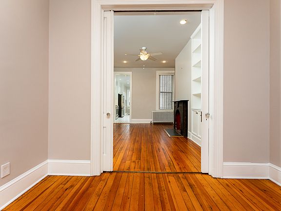 5th image of 447 Q St NW