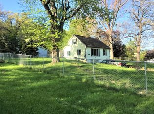 212 W Jackson St, Augusta, MI 49012