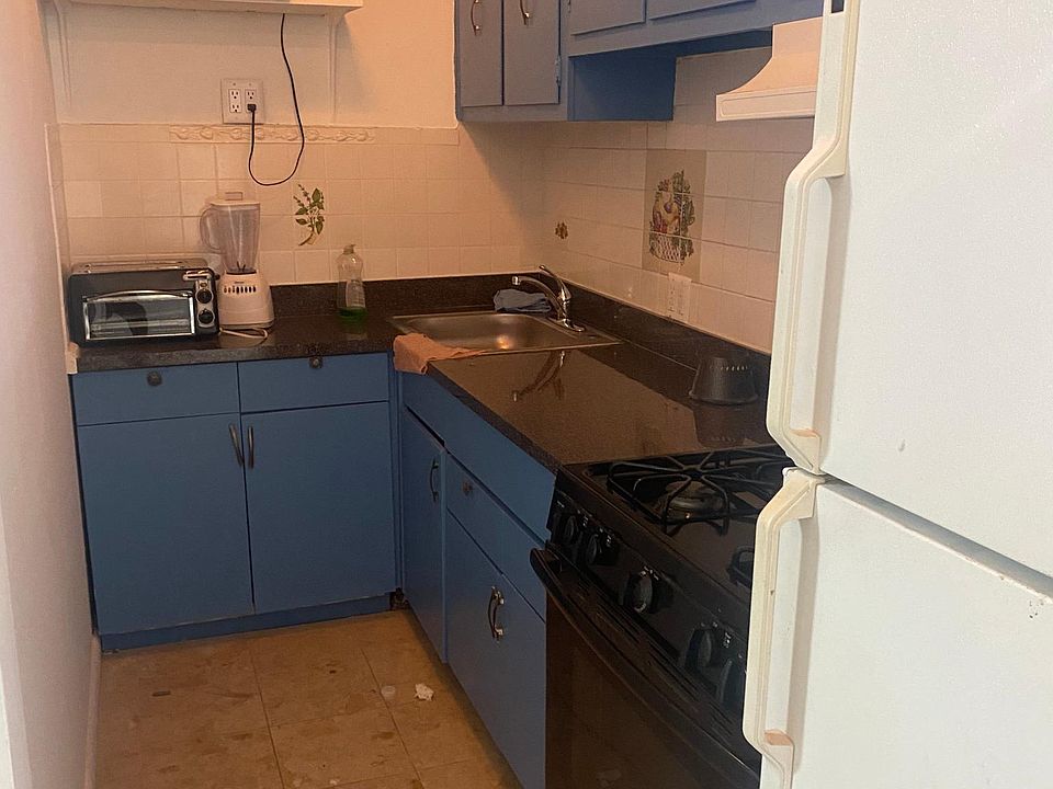 1st image of 3349 Wickham Ave #1