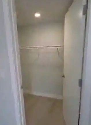 5th image of 585 Mandalay Dr #308