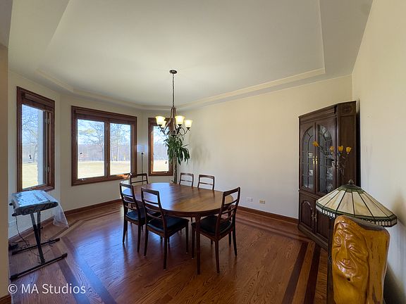 3rd image of 9030 Elm Ave