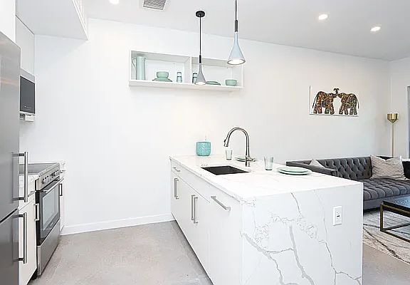 5th image of 537 Grand St #2A