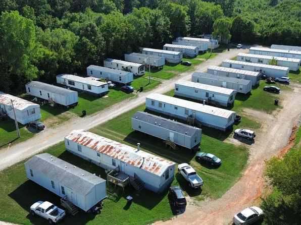 Lone Oak MHP, 1111 Lanton Rd #F9e82c5fd, West Plains, MO 65775
