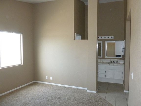 5th image of 25185 Elan Dr