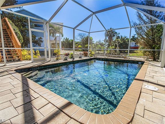 2nd image of 3531 Sea Holly Ln