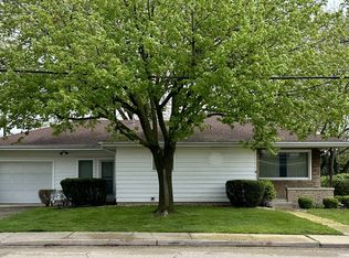 1627 Pulaski St, Peru, IL 61354