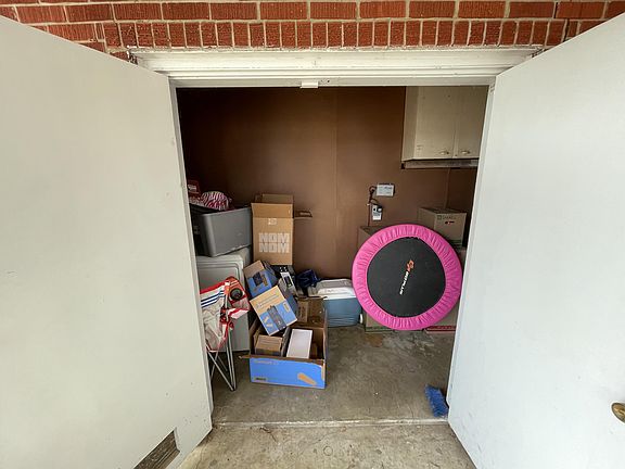 5th image of 450 22nd St