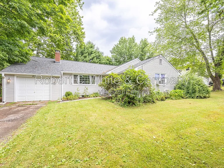 42 Mountain Ave — Photo 4