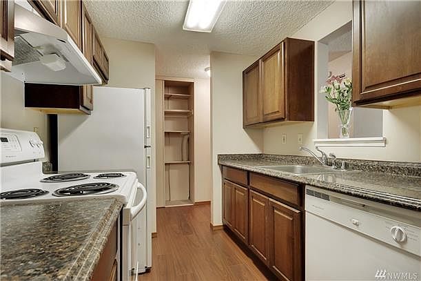2nd image of 4601 Grandview Dr W Unit R120