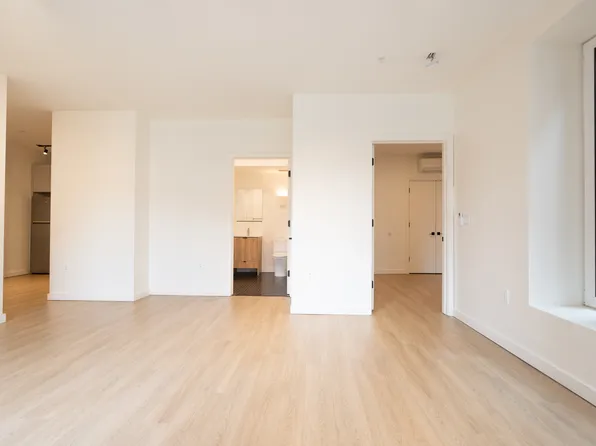 328 Pacific Avenue image 32 of 85