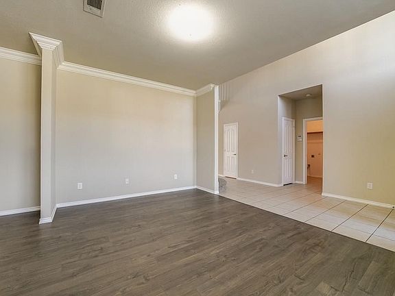 4th image of 8638 Windwood Dr