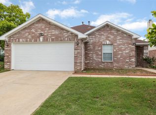 7313 Moon Ridge Ct, Fort Worth, TX 76133