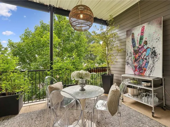 812 Creek View Ln, Roswell, GA 30075