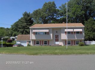 7 Damico Dr, Plainville, CT 06062