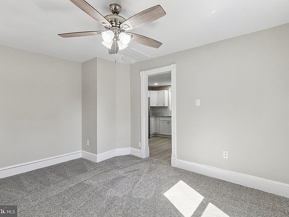 4th image of 33 Poplar Ln