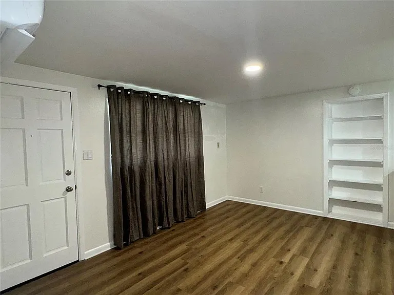 1801 N Taylor Rd — Photo 18