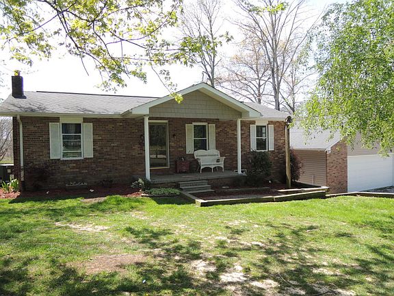 2nd image of 713 Iris Ave