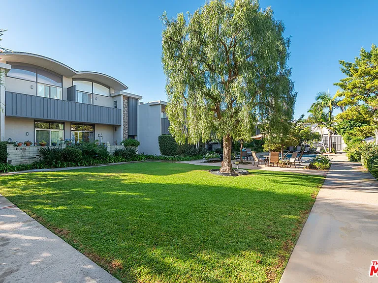 13233 Fiji Way #K — Photo 28